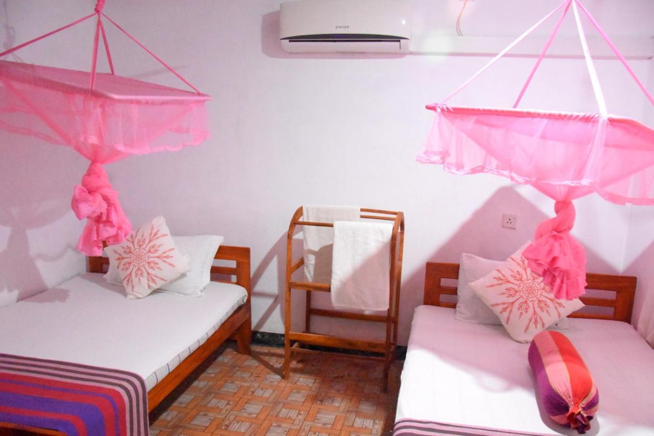 S P City Resort 아누라다푸라 외부 사진
