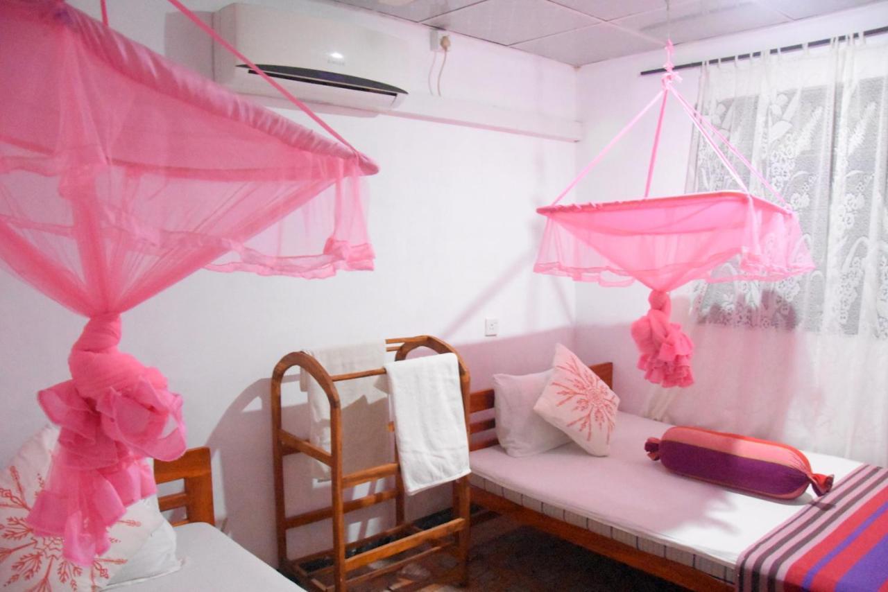 S P City Resort 아누라다푸라 외부 사진