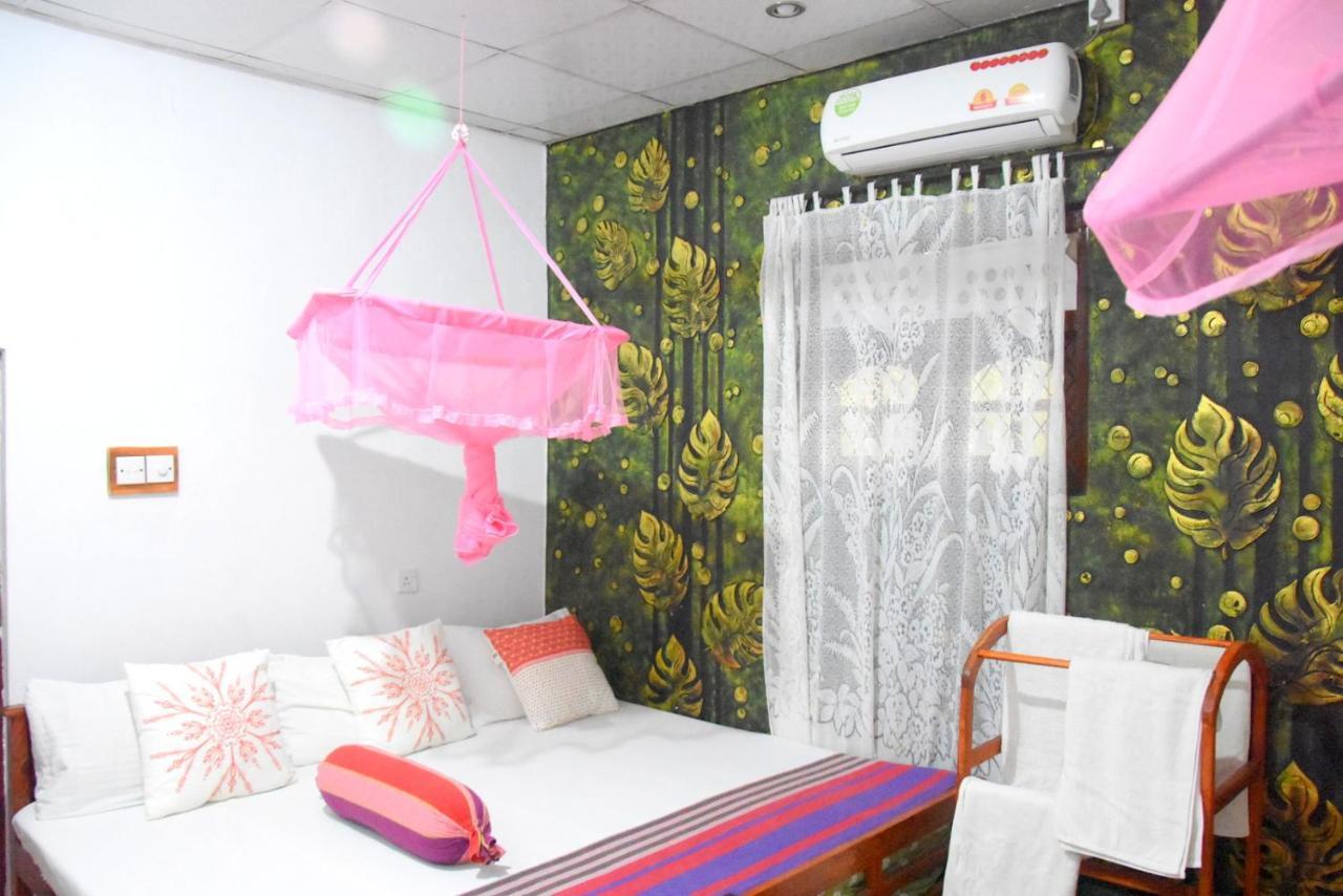 S P City Resort 아누라다푸라 외부 사진