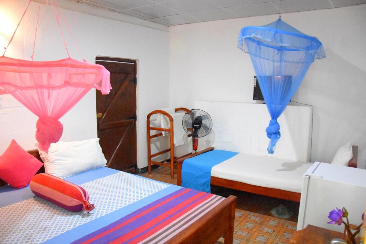 S P City Resort 아누라다푸라 외부 사진